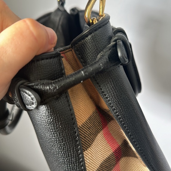 Burberry Purse/Crossbody - Picture 10 of 10